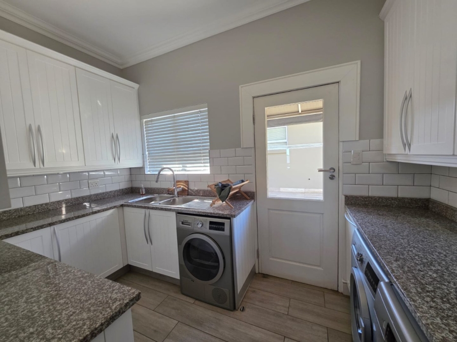4 Bedroom Property for Sale in Deneysville Free State